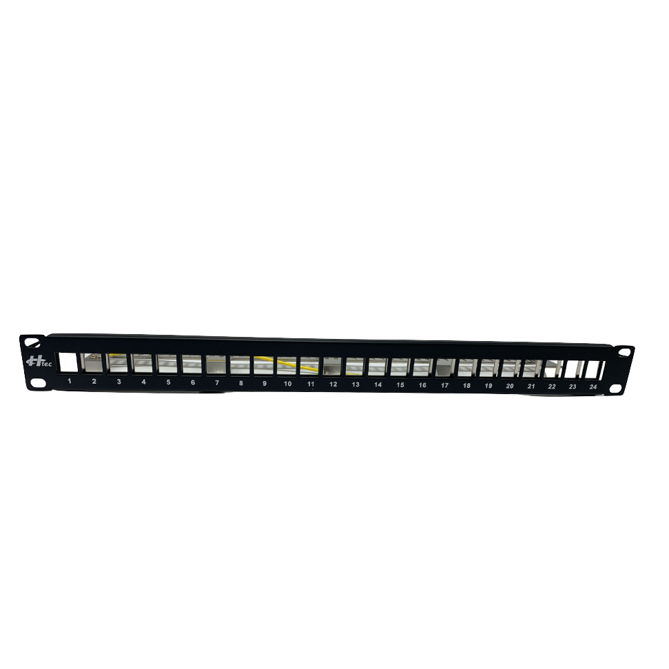 Visuel indicatif de panneau Htec 24 ports ; montage pouvant différer de la référence HC-PP1-UC6-24