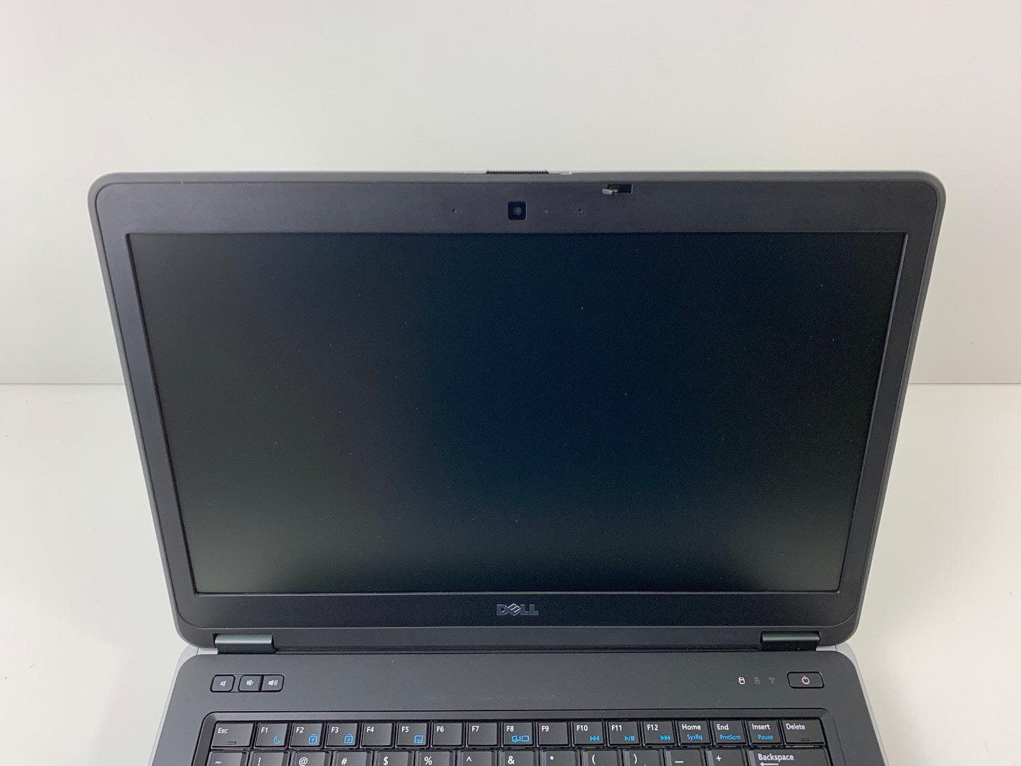 Dell Latitude E6440 14" HD (720p) Laptop  | Intel Core i5-4300m @ 2.6GHz (4th Gen) | 8GB RAM | 256GB SSD, HDMI, Webcam, DVDRW  | Windows 10 Pro x64 | Grade A (Certified Refurbished) - 1 Year Warranty